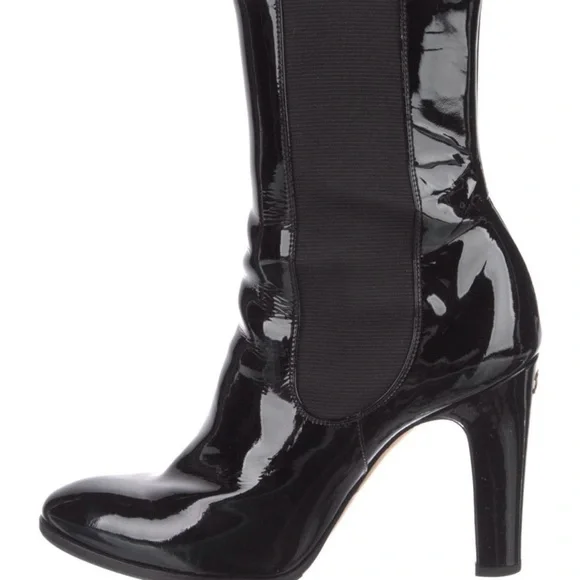 Chanel Black Patent Leather Heeled Boots - Picture 4 of 7